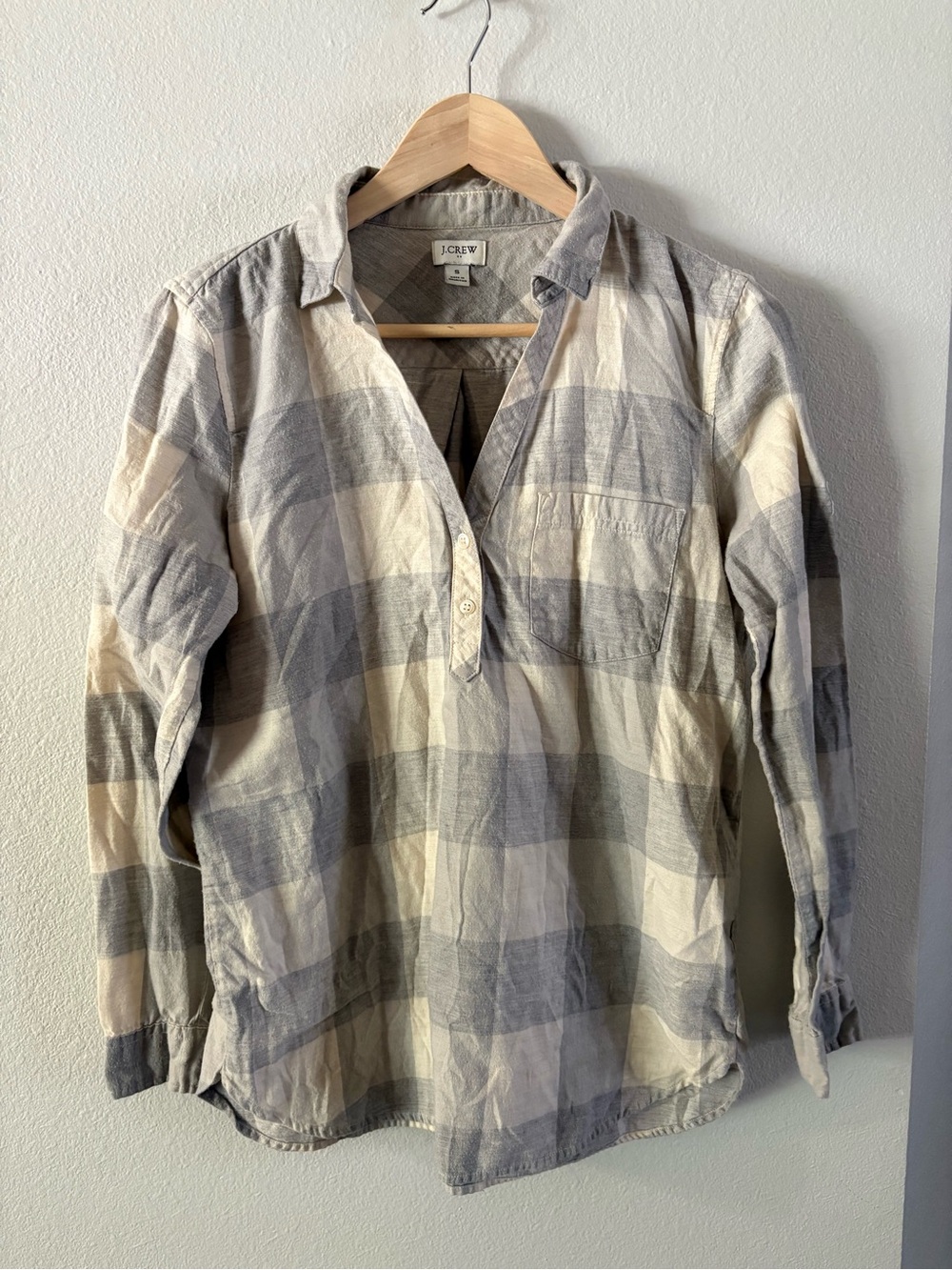 Cabincore Buffalo Check Flannel Grey and Ivory J.Crew Small